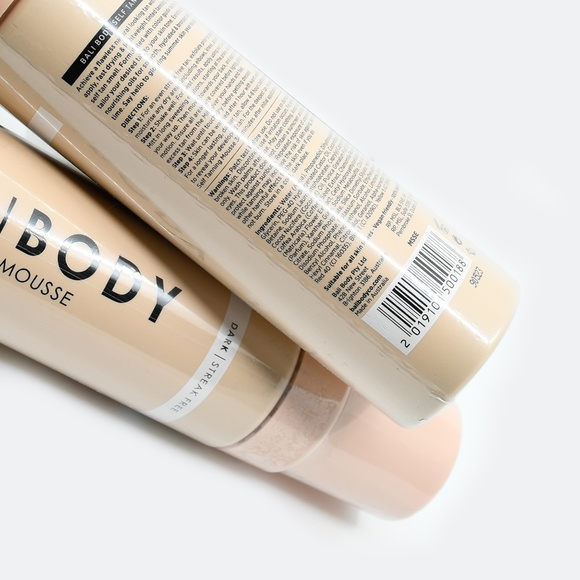 BALI BODY Ultimate Bundle 2 Bottles Self Tan Mousse in Dark & 1 Luxe Mitt - Picture 6 of 12